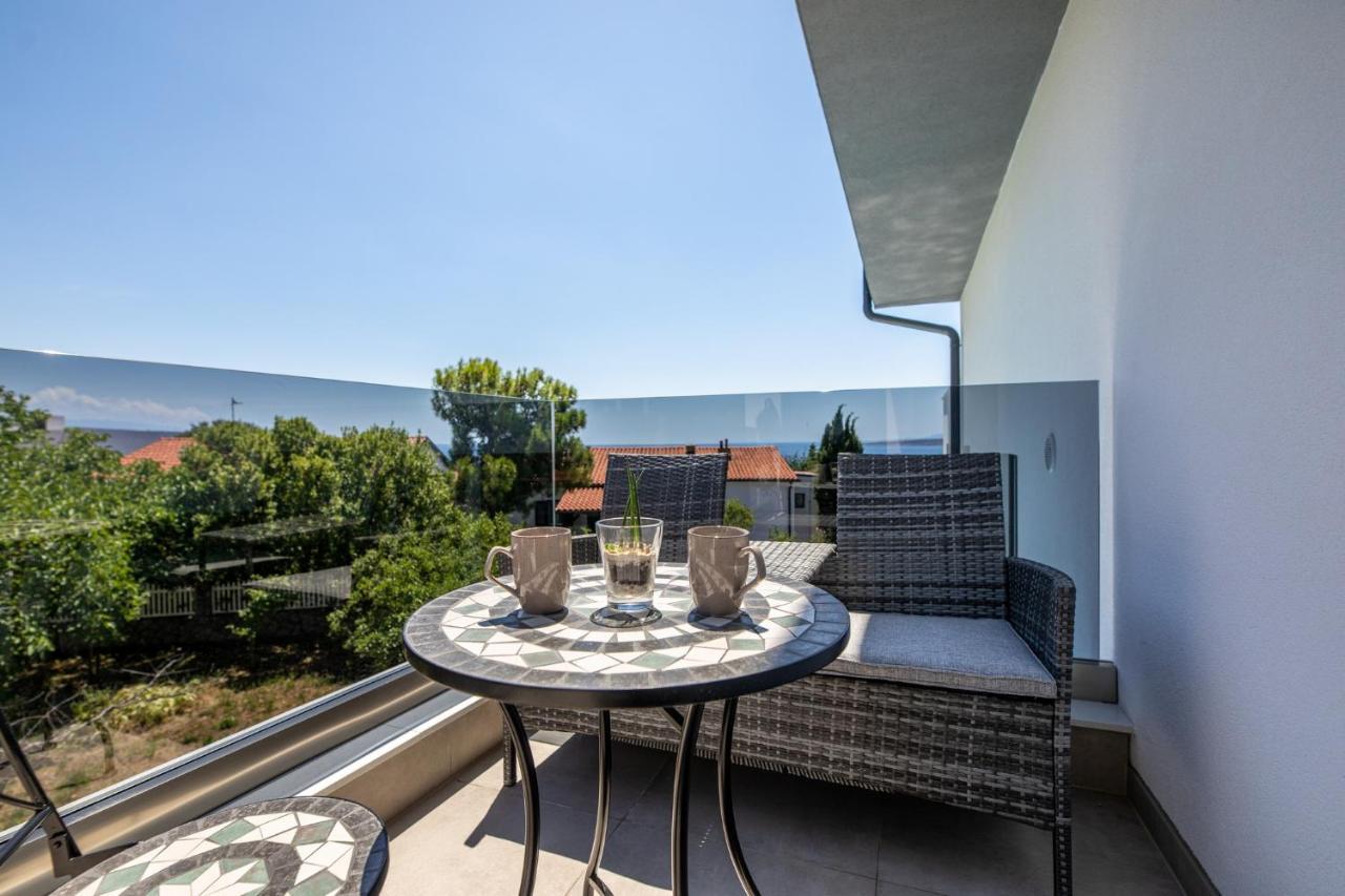 Luxury Villa Adria Apartments Đảo Krk Ngoại thất bức ảnh