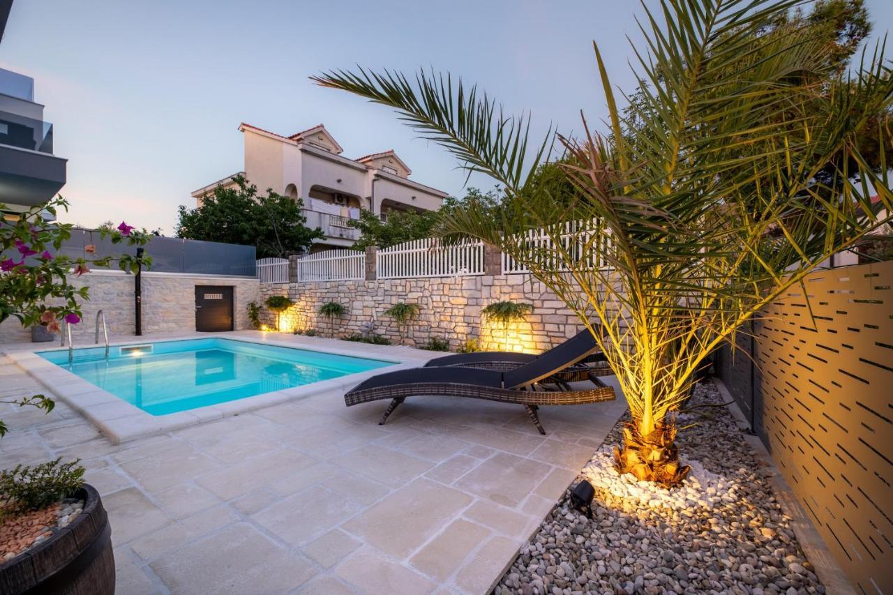 Luxury Villa Adria Apartments Đảo Krk Ngoại thất bức ảnh
